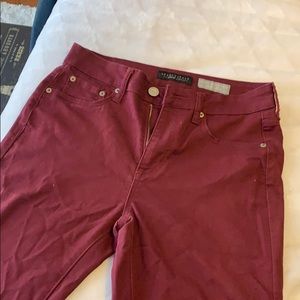 High waisted Lightly Used Aeropostale Jeggings